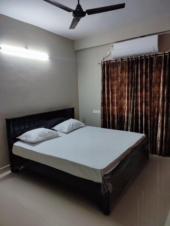 Rahul'S Castle Guest House Visakhapatnam Ngoại thất bức ảnh